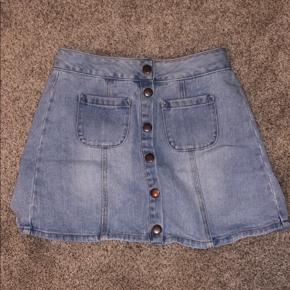 Brandy Melville skirt